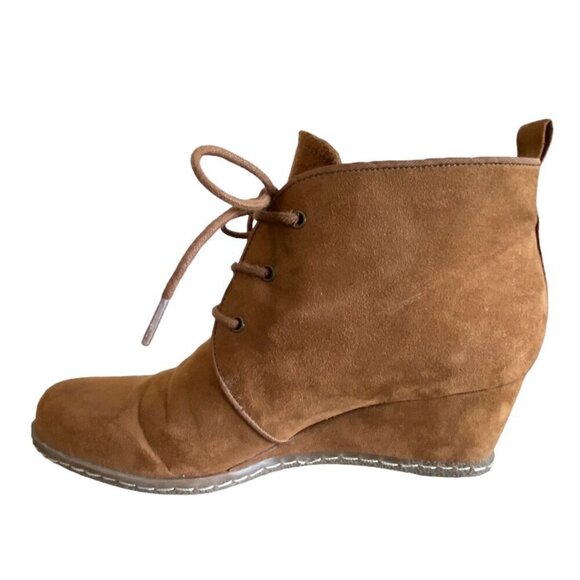 Franco Sarto Annabelle Camel Tan Wedge Ankle Booties Faux Suede Women's Size 6M - Picture 6 of 12